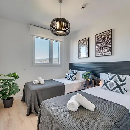 Apartment Xpce Sky Towers - Parking Free