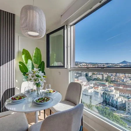 Xpce Sky Towers - Parking Free Malaga