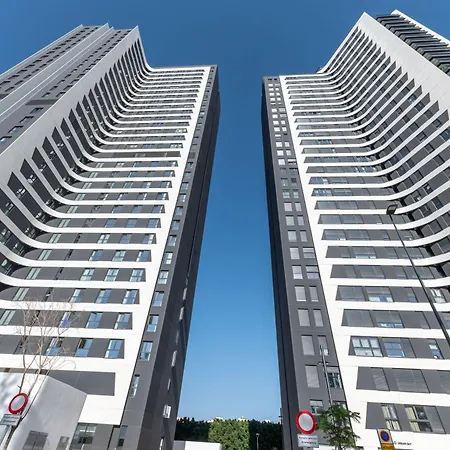 Apartment Xpce Sky Towers - Parking Free