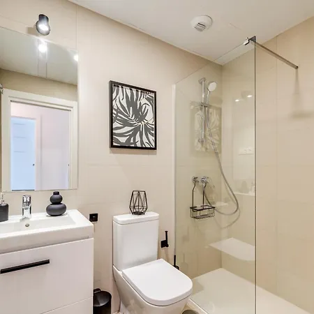 Xpce Sky Towers - Parking Free Apartment Malaga